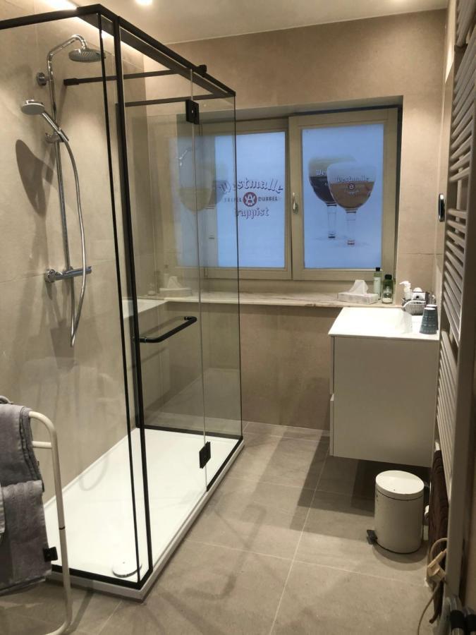 Hotel Duivels Paterke Harelbeeksestraat 29, 8500 קורטרייק מראה חיצוני תמונה