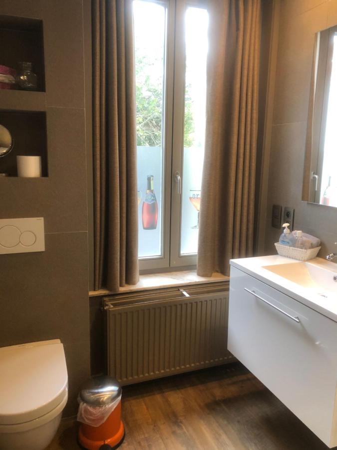 Hotel Duivels Paterke Harelbeeksestraat 29, 8500 קורטרייק מראה חיצוני תמונה