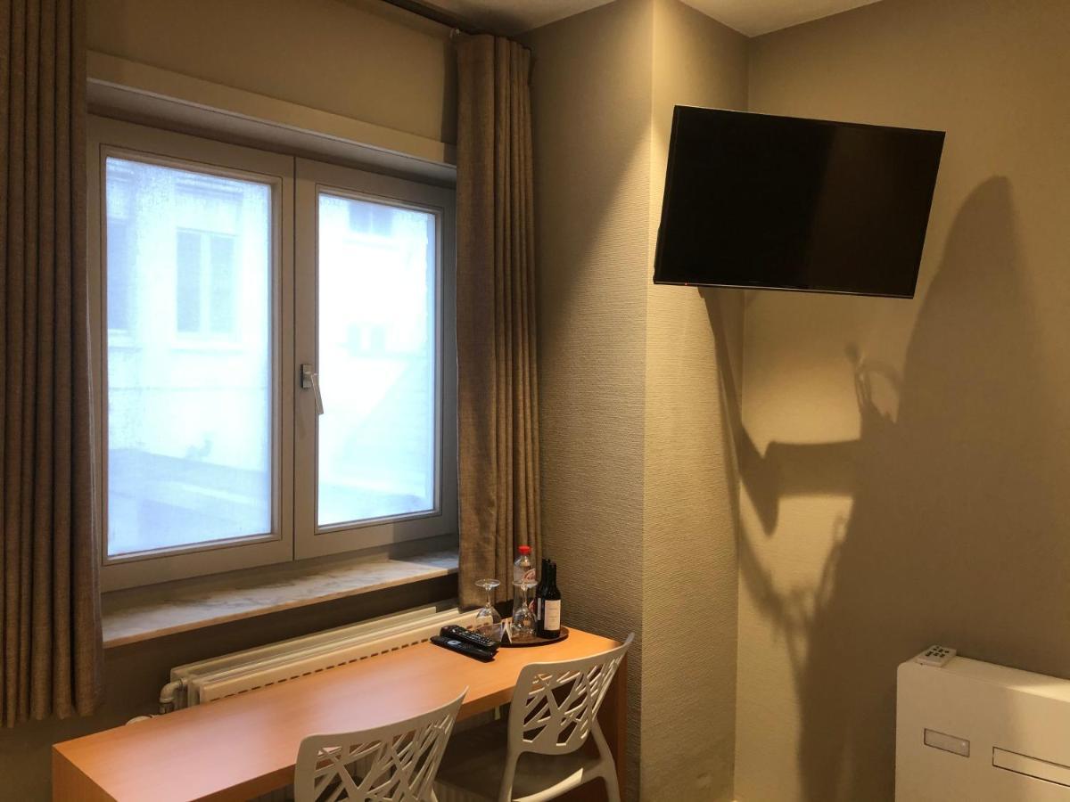 Hotel Duivels Paterke Harelbeeksestraat 29, 8500 קורטרייק מראה חיצוני תמונה