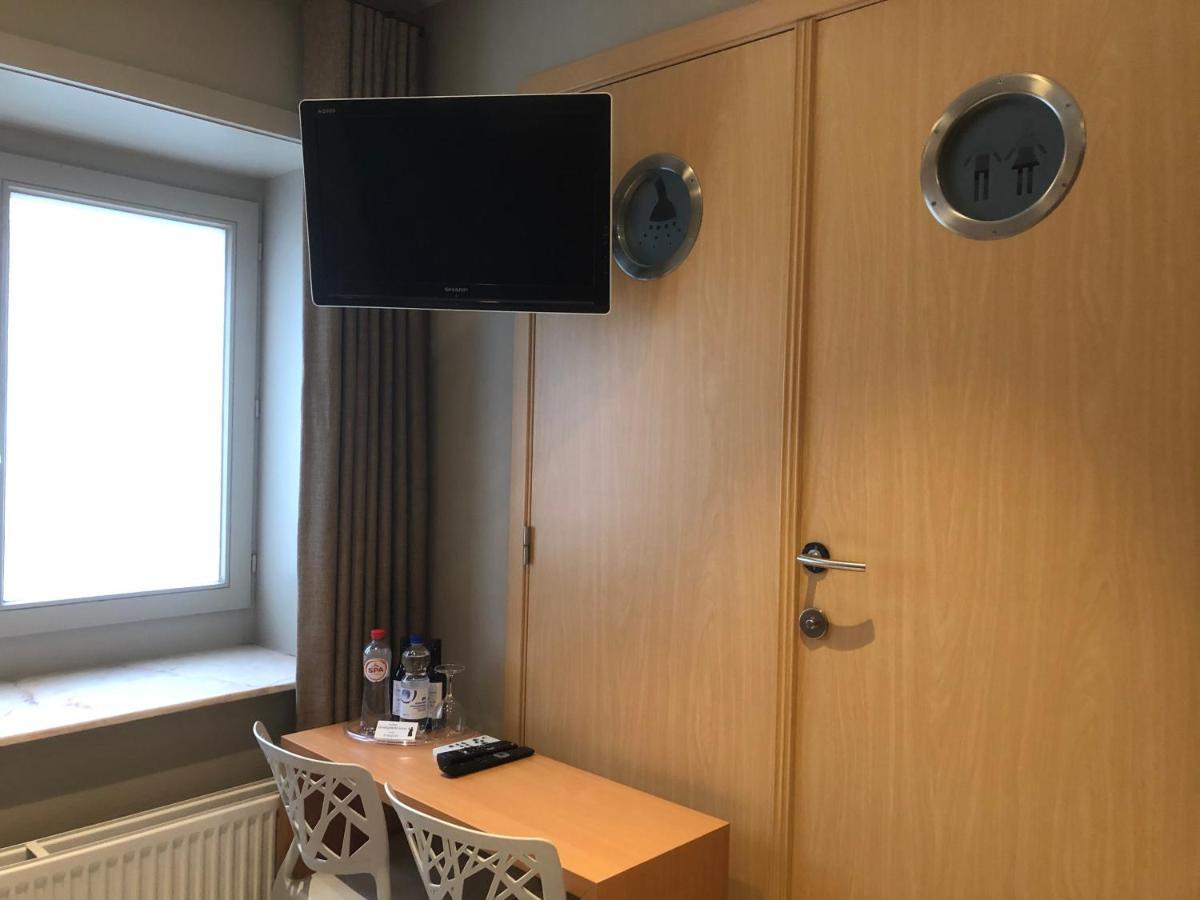 Hotel Duivels Paterke Harelbeeksestraat 29, 8500 קורטרייק מראה חיצוני תמונה