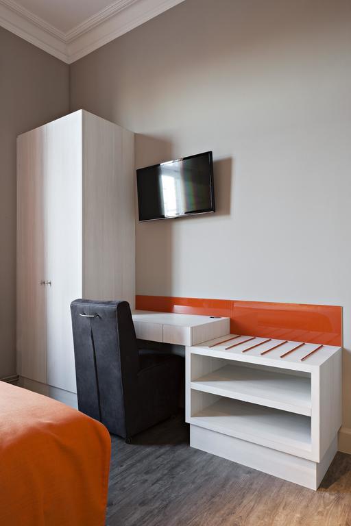 Hotel Duivels Paterke Harelbeeksestraat 29, 8500 קורטרייק מראה חיצוני תמונה